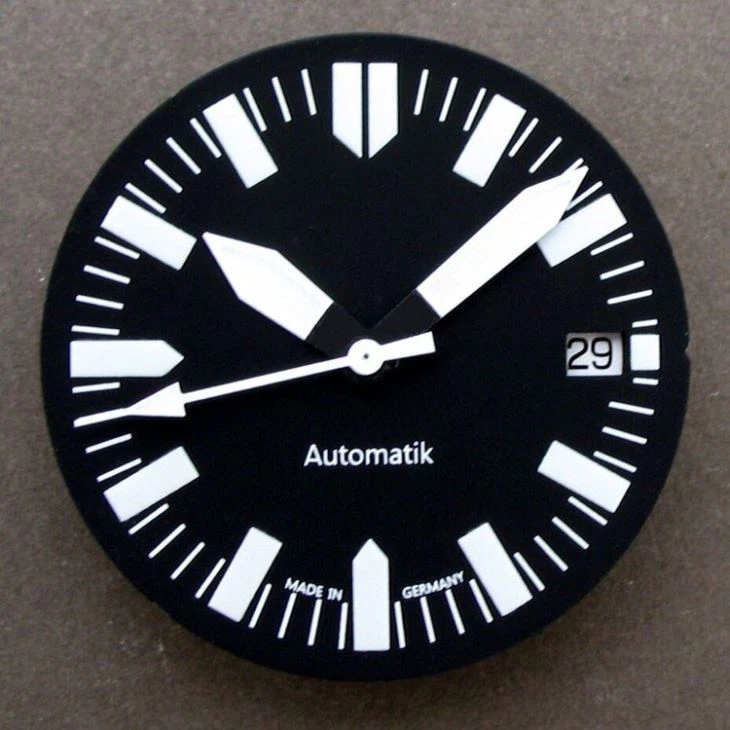 BGW9 Enamel Watch Dial